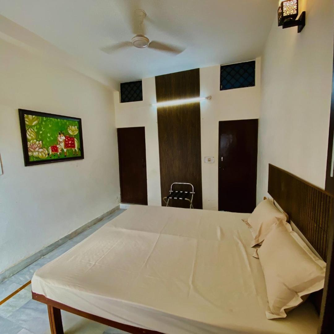 Hotel Holy Cow à Rishīkesh Extérieur photo